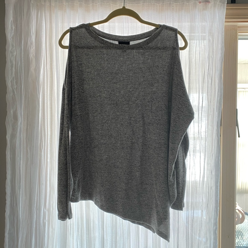 Cold shoulder asymmetrical mossimo gray marled top